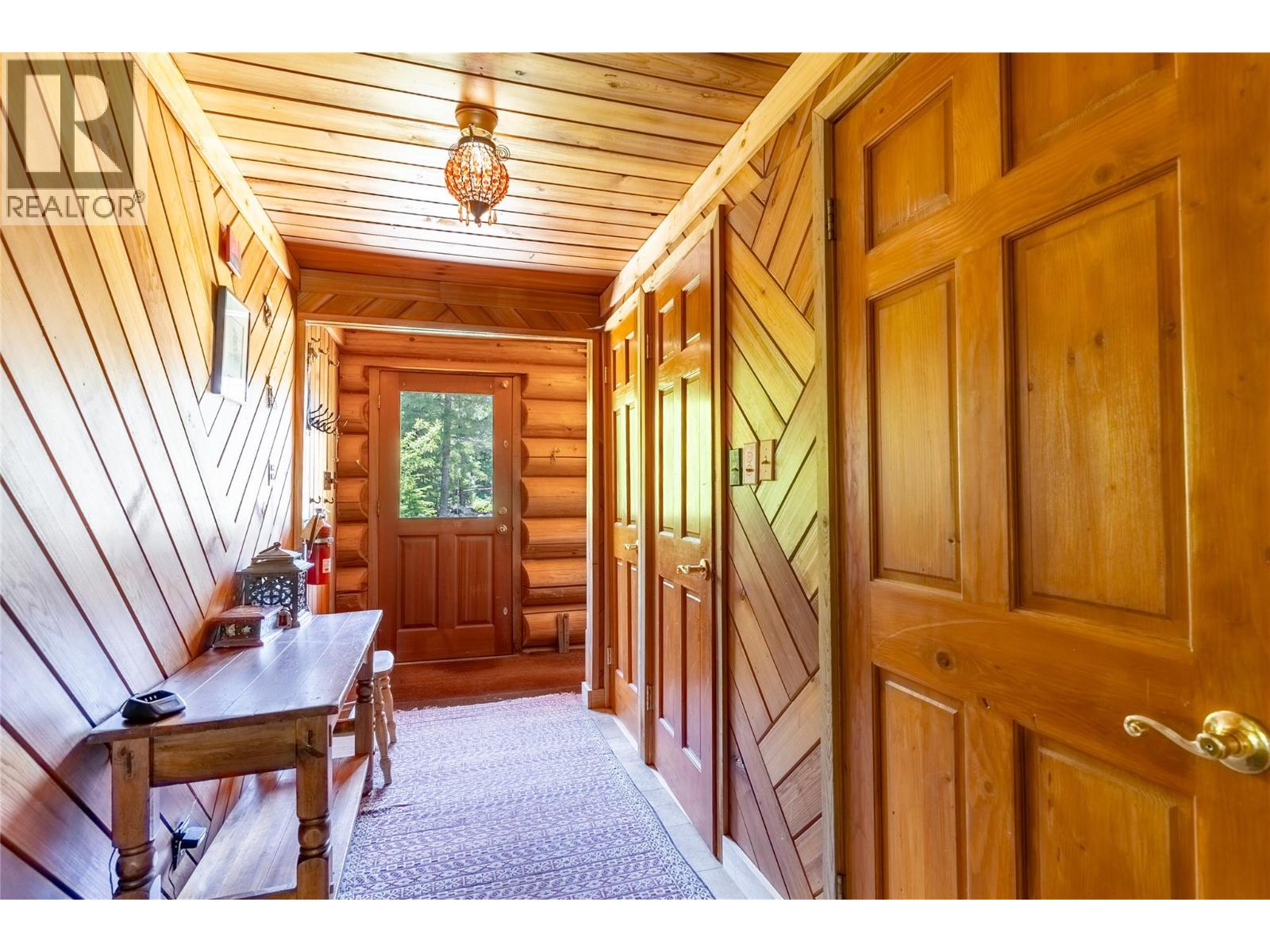 1415 Seymour River Road N, Seymour Arm