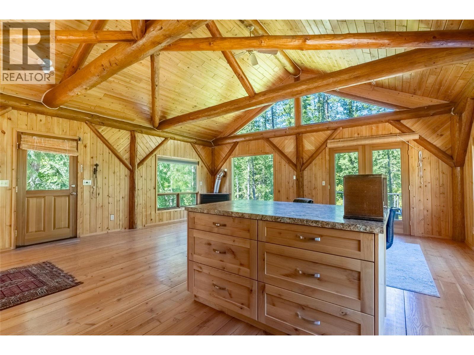 1415 Seymour River Road N, Seymour Arm