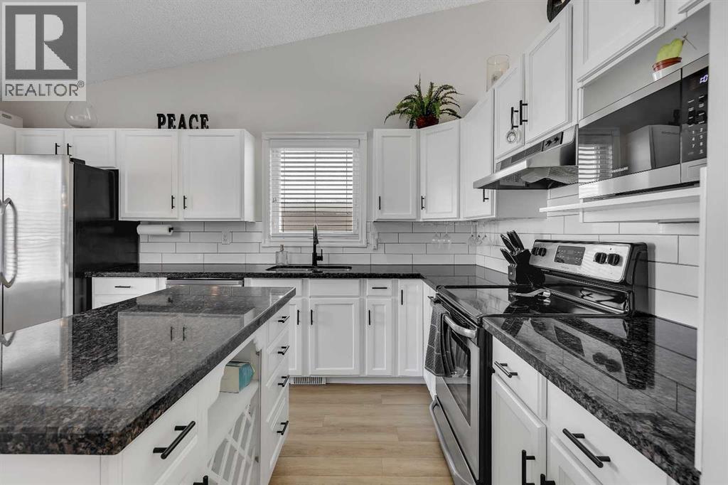 Single Family House for Sale in  Harvest Oak Place NE Harvest Hills Calgary 