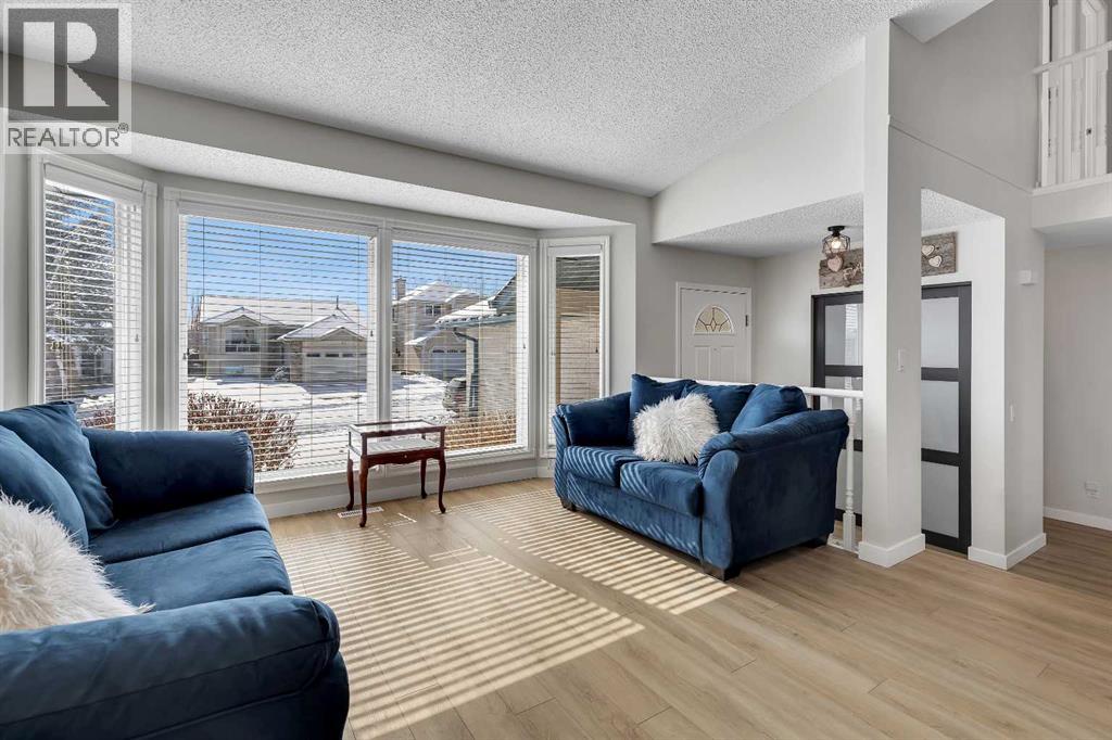 Single Family House for Sale in  Harvest Oak Place NE Harvest Hills Calgary 