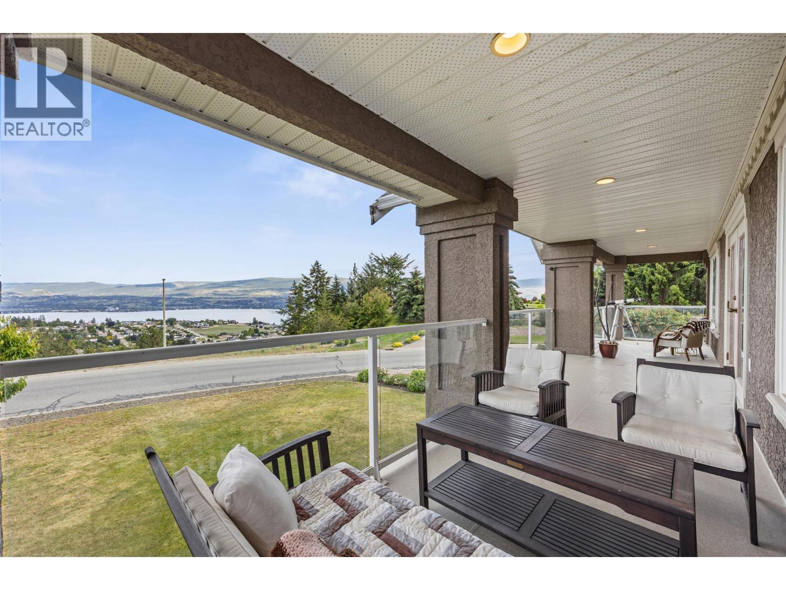 3016 Lakeview Cove Road, West Kelowna