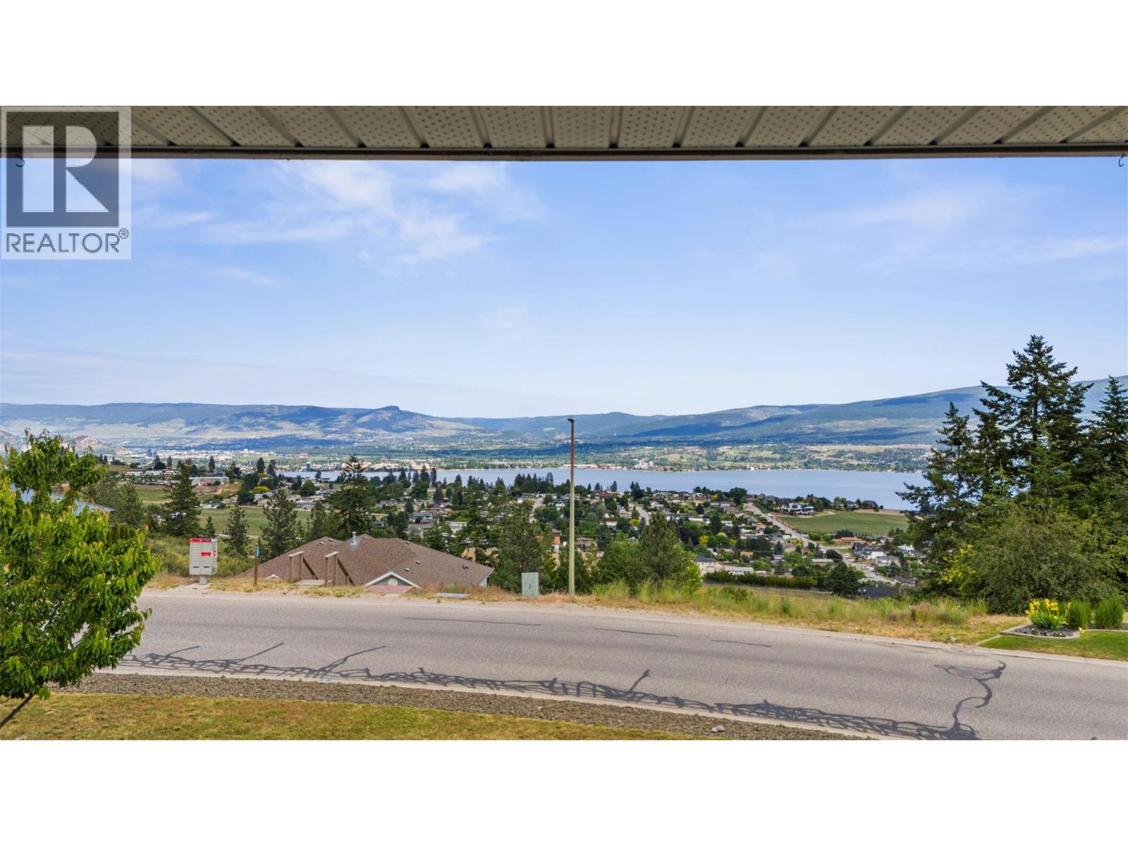 3016 Lakeview Cove Road, West Kelowna