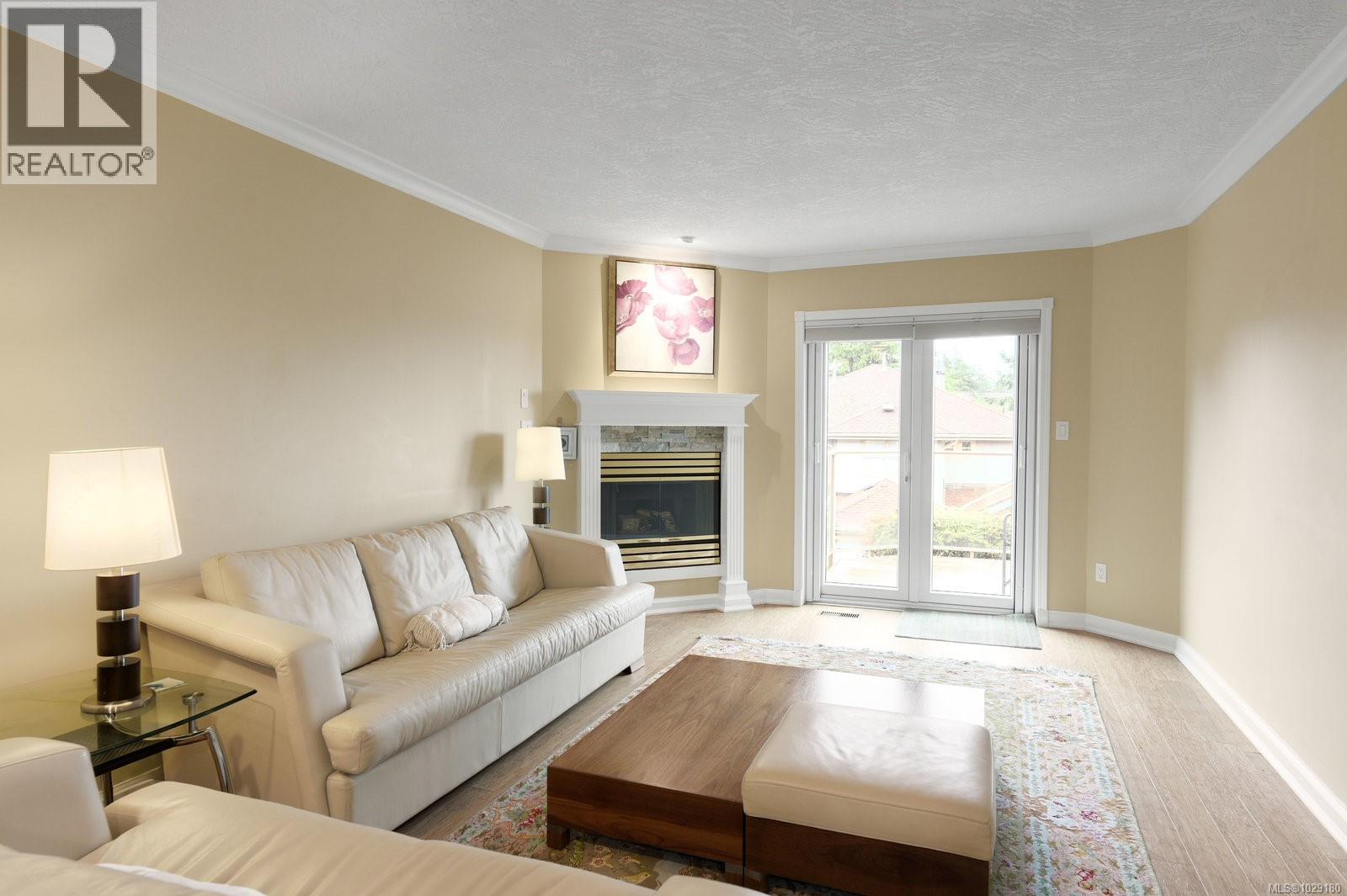 Single Family House for Sale in   Marsett Pl Royal Pines Saanich 