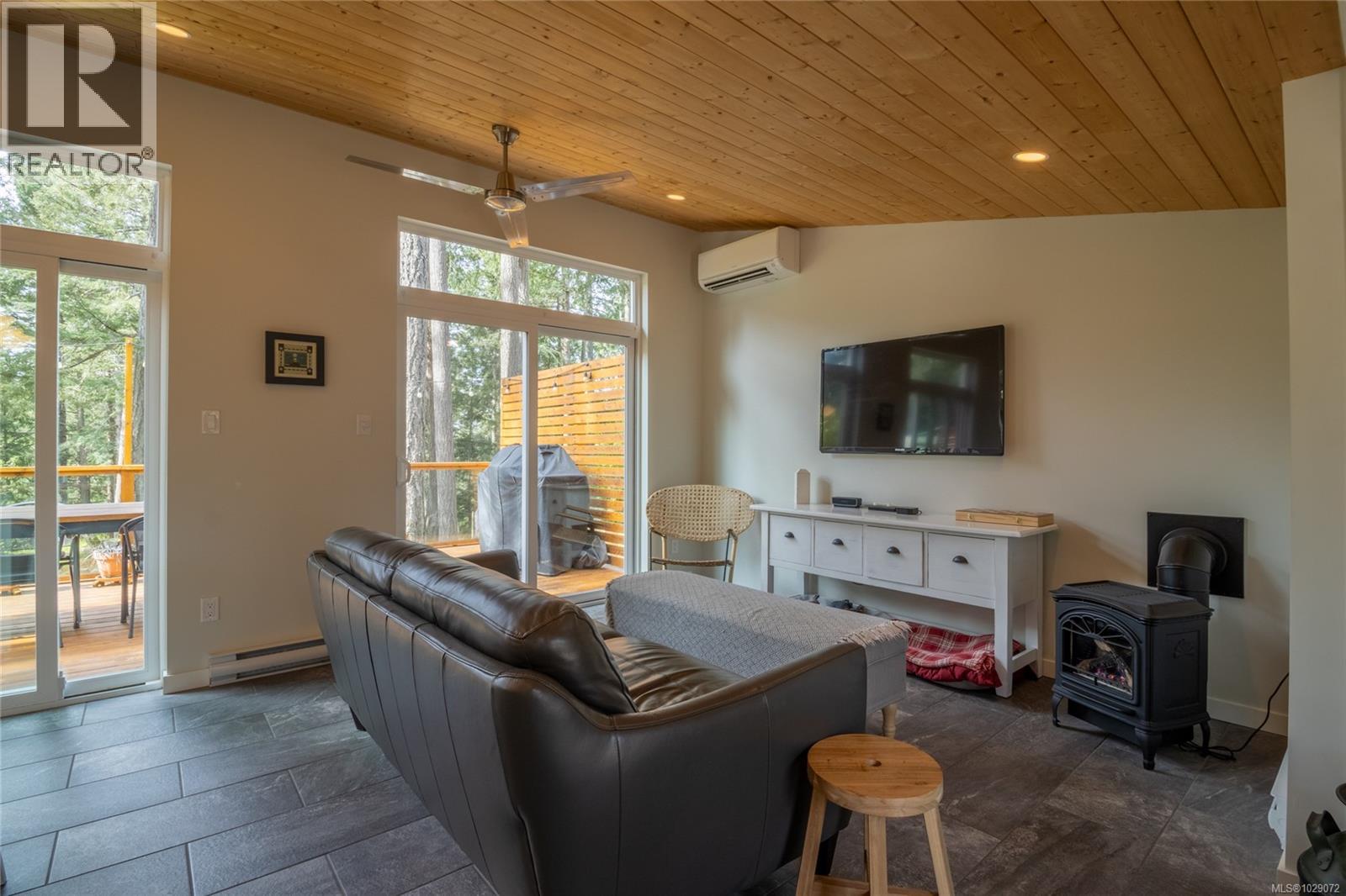  3755 Privateers Road, Pender Island