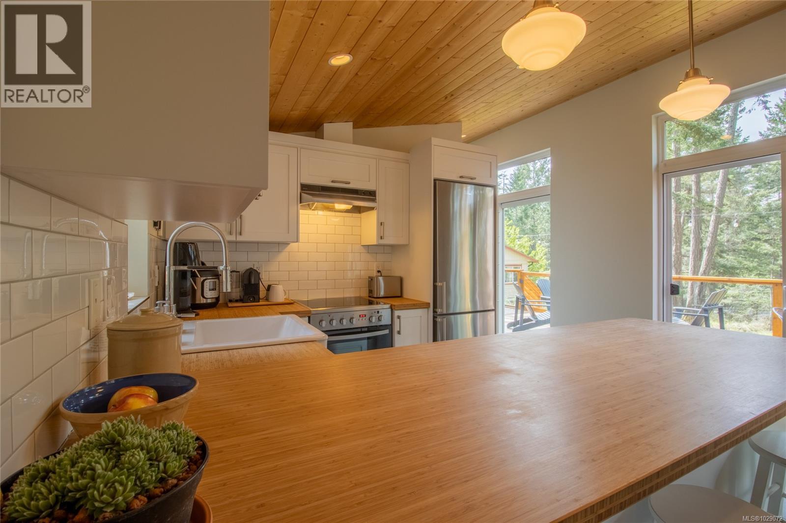  3755 Privateers Road, Pender Island