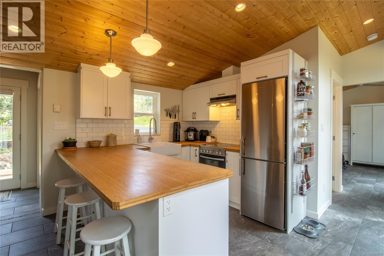  3755 Privateers Road, Pender Island