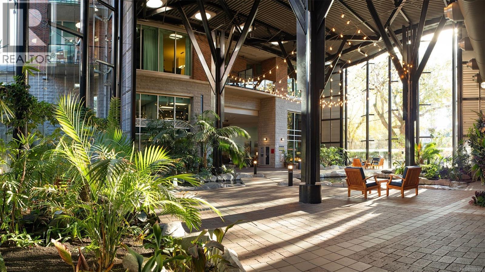 A302(Aug) 810 Humboldt St, Victoria