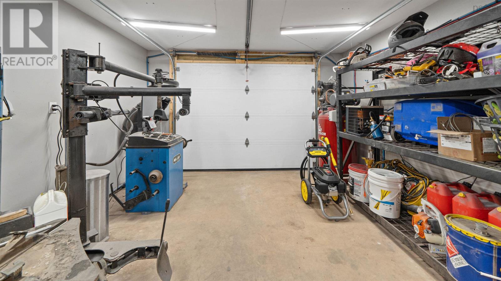 Property 48 of 50 of 339 Station Road