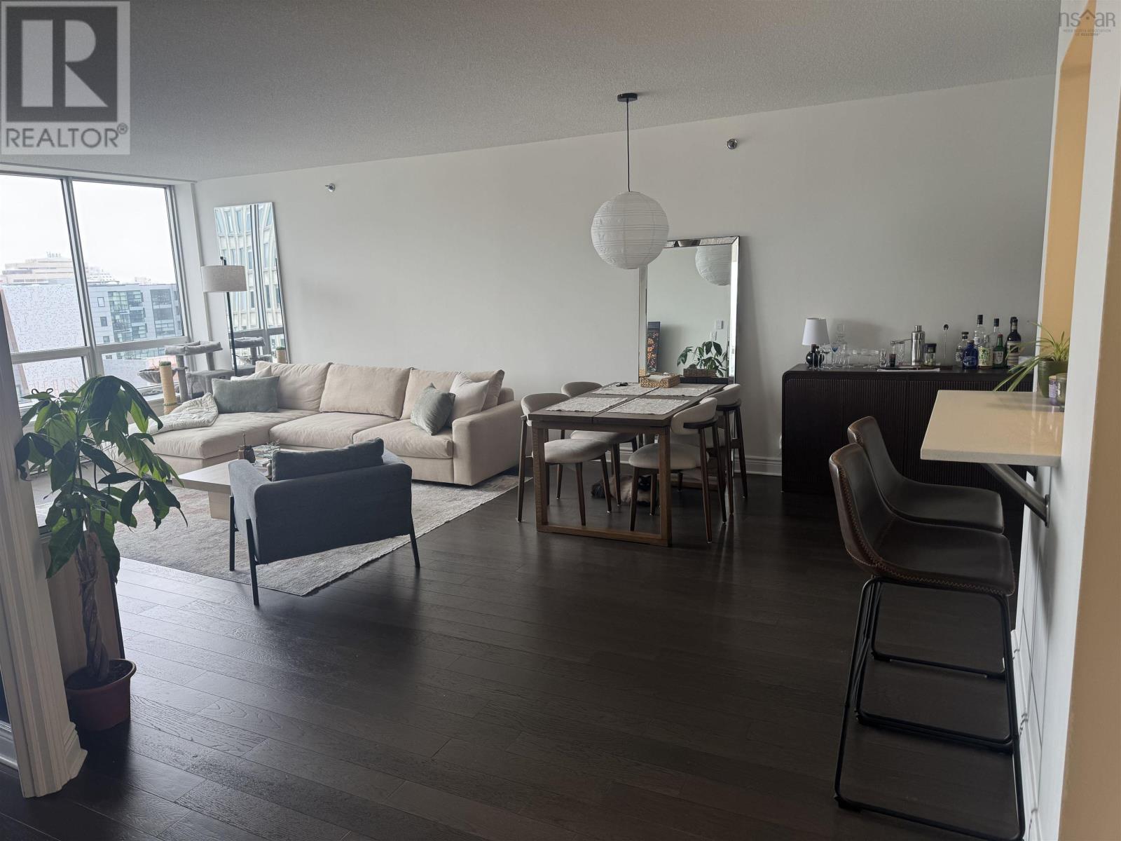 Property 2 of 15 of 1002 1465 Brenton Street