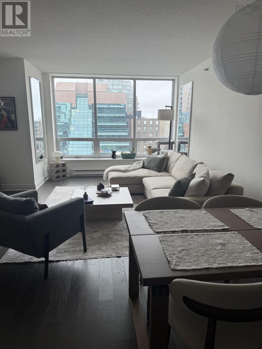 Property 4 of 15 of 1002 1465 Brenton Street