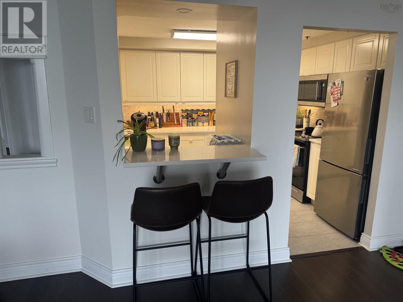 Property 6 of 15 of 1002 1465 Brenton Street