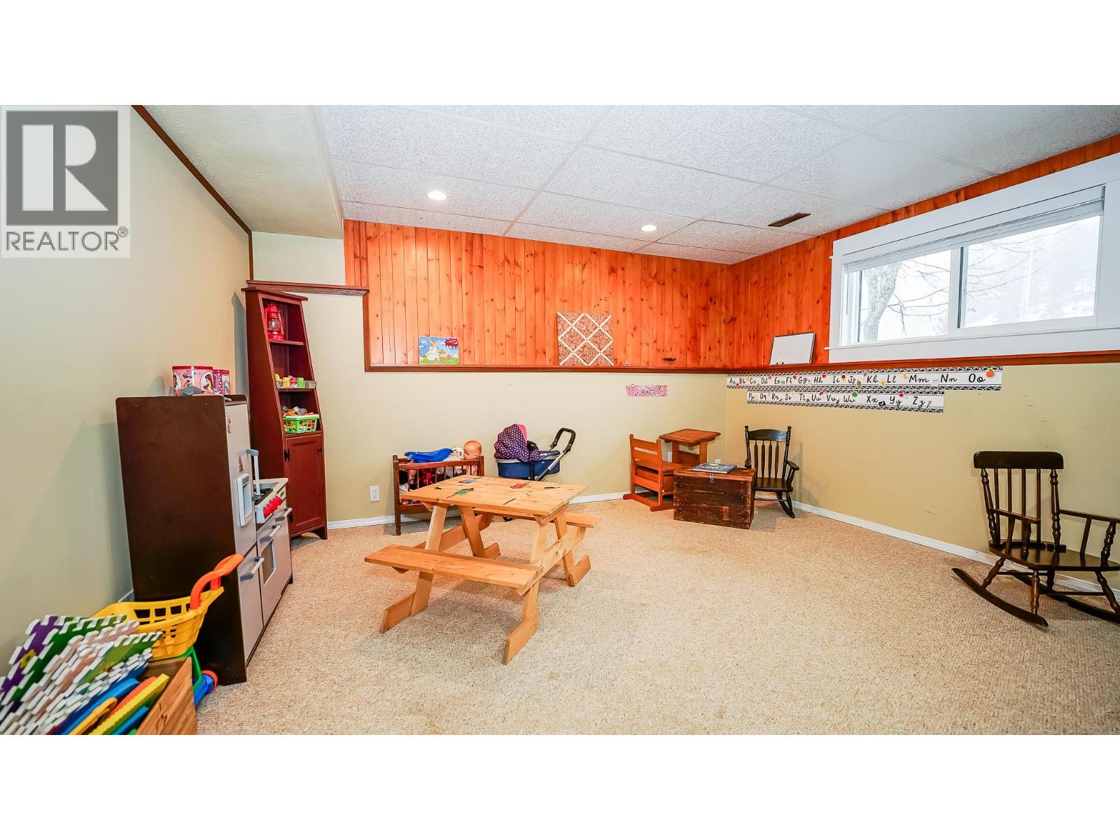  32 Preston Crescent, Enderby