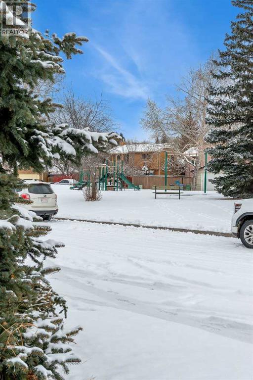 Single Family House 3 Level for Sale in  Deersaxon Road SE Deer Run Calgary 