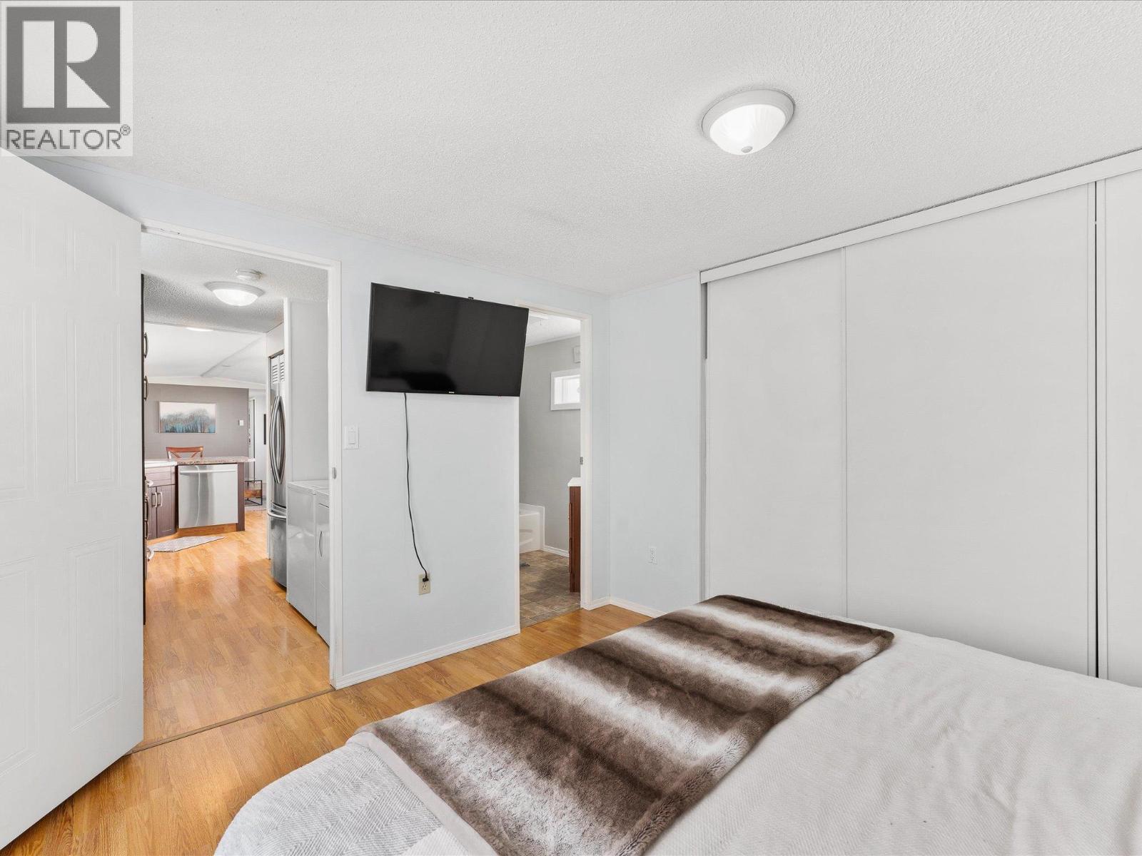 #9 610 Katherine Road - 19
