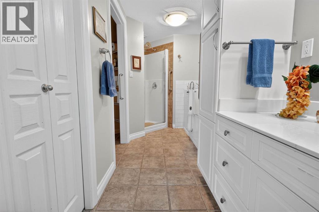 Single Family House for Sale in    Avenue NW Hounsfield Heights/Briar Hill Calgary 