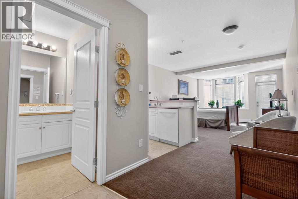 Single Family House for Sale in    Avenue NW Hounsfield Heights/Briar Hill Calgary 