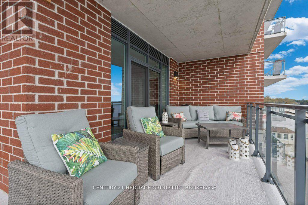 #306 129 SOUTH STREET - Image 34