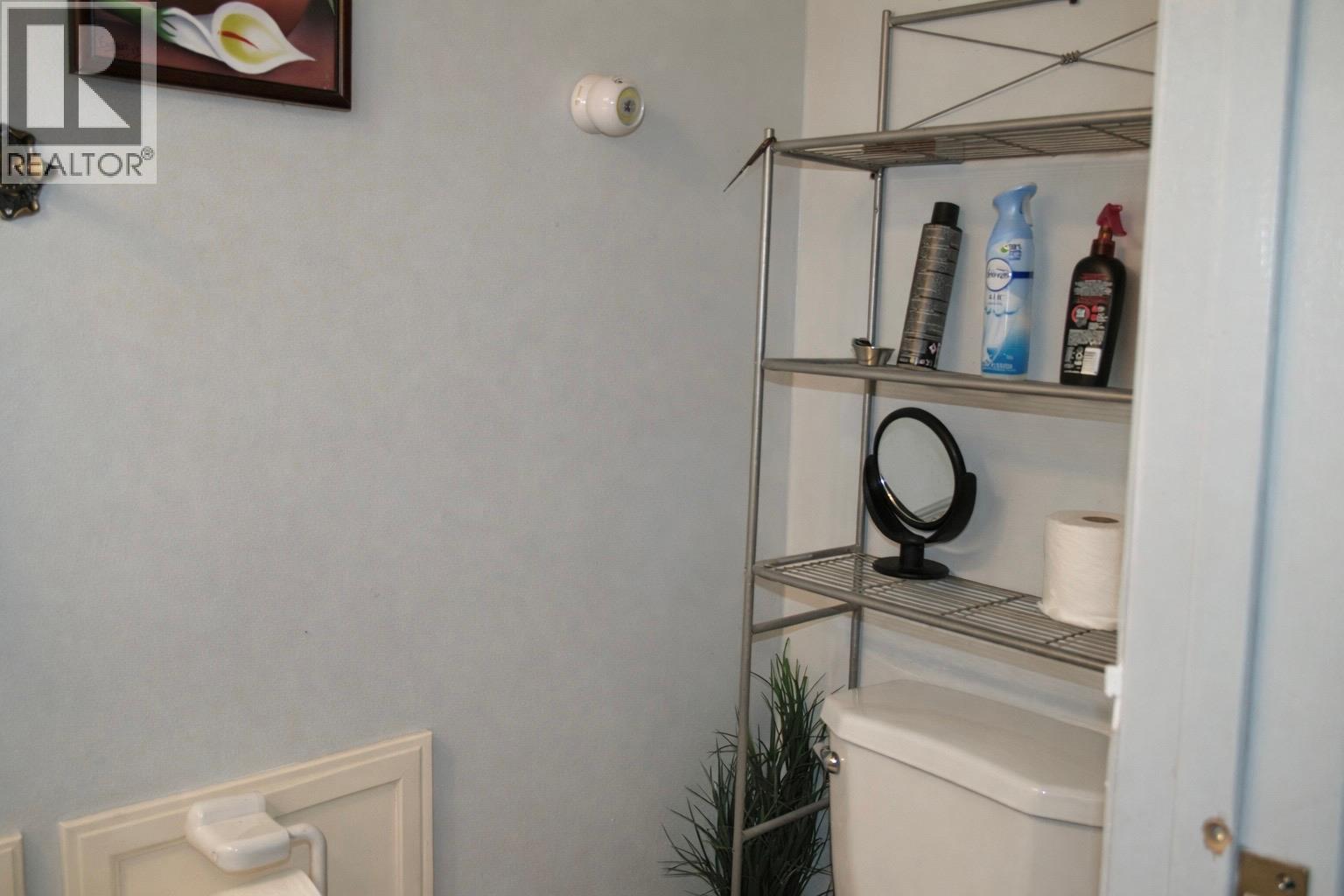 1876 Large Avenue, Kelowna