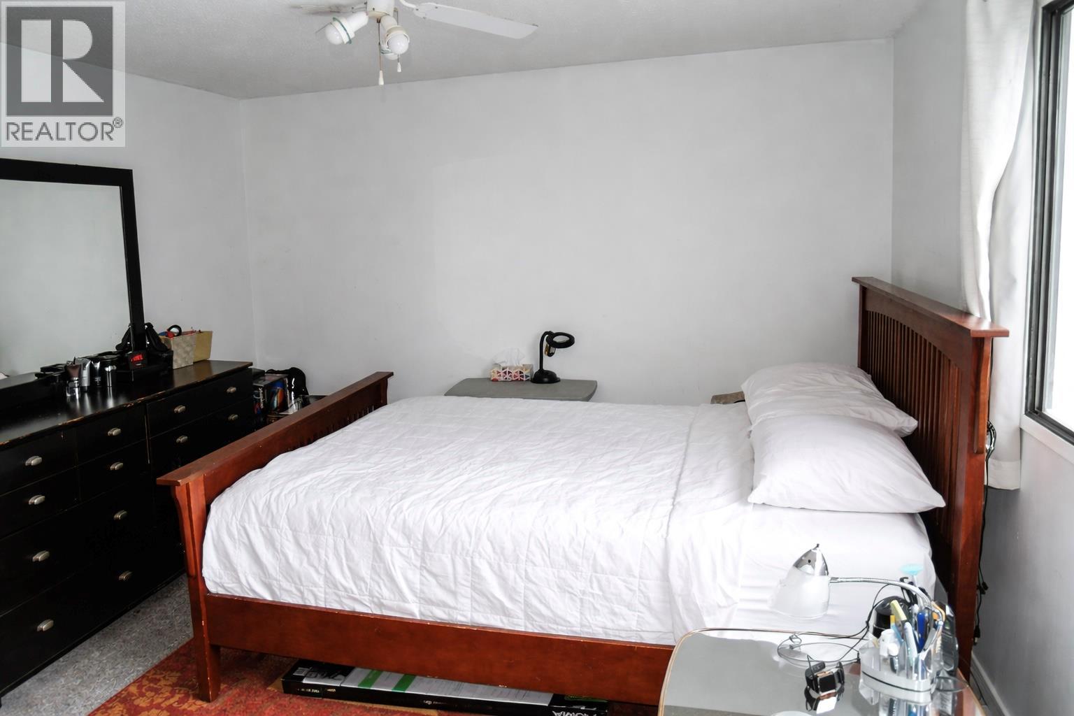 1876 Large Avenue, Kelowna