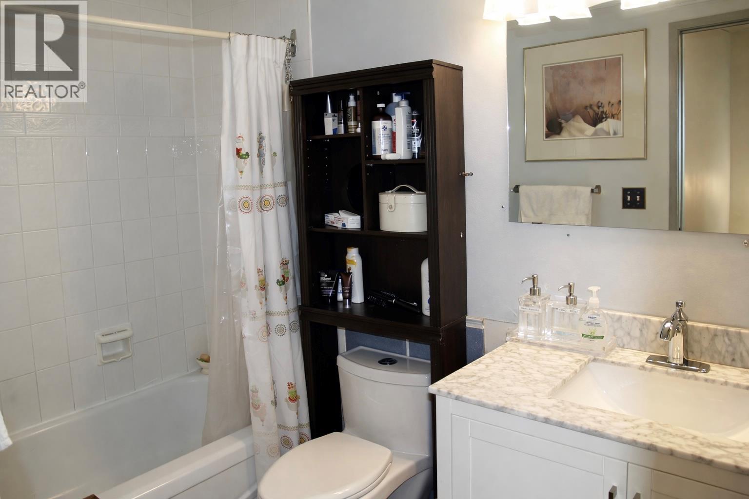 1876 Large Avenue, Kelowna