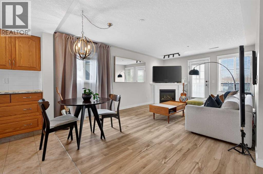 Single Family House Multi-level for Sale in    Avenue SW Sunalta Calgary 