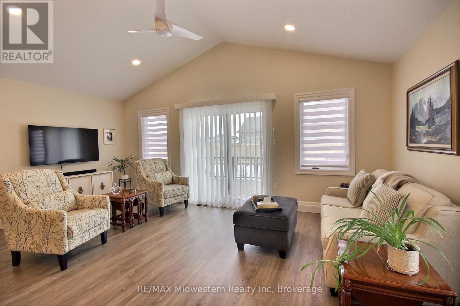 1095 KINCAID STREET W - 11