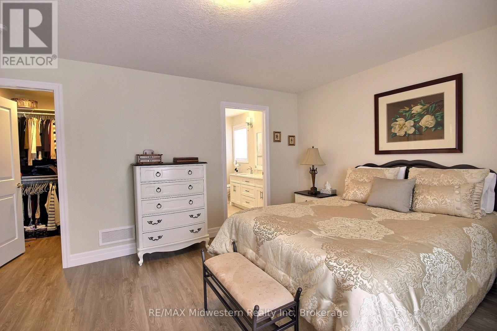 1095 KINCAID STREET W - 13
