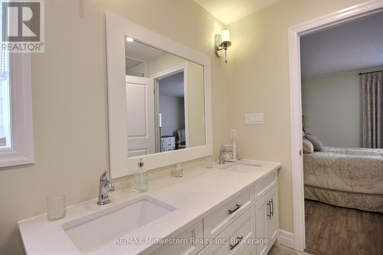 1095 KINCAID STREET W - 15