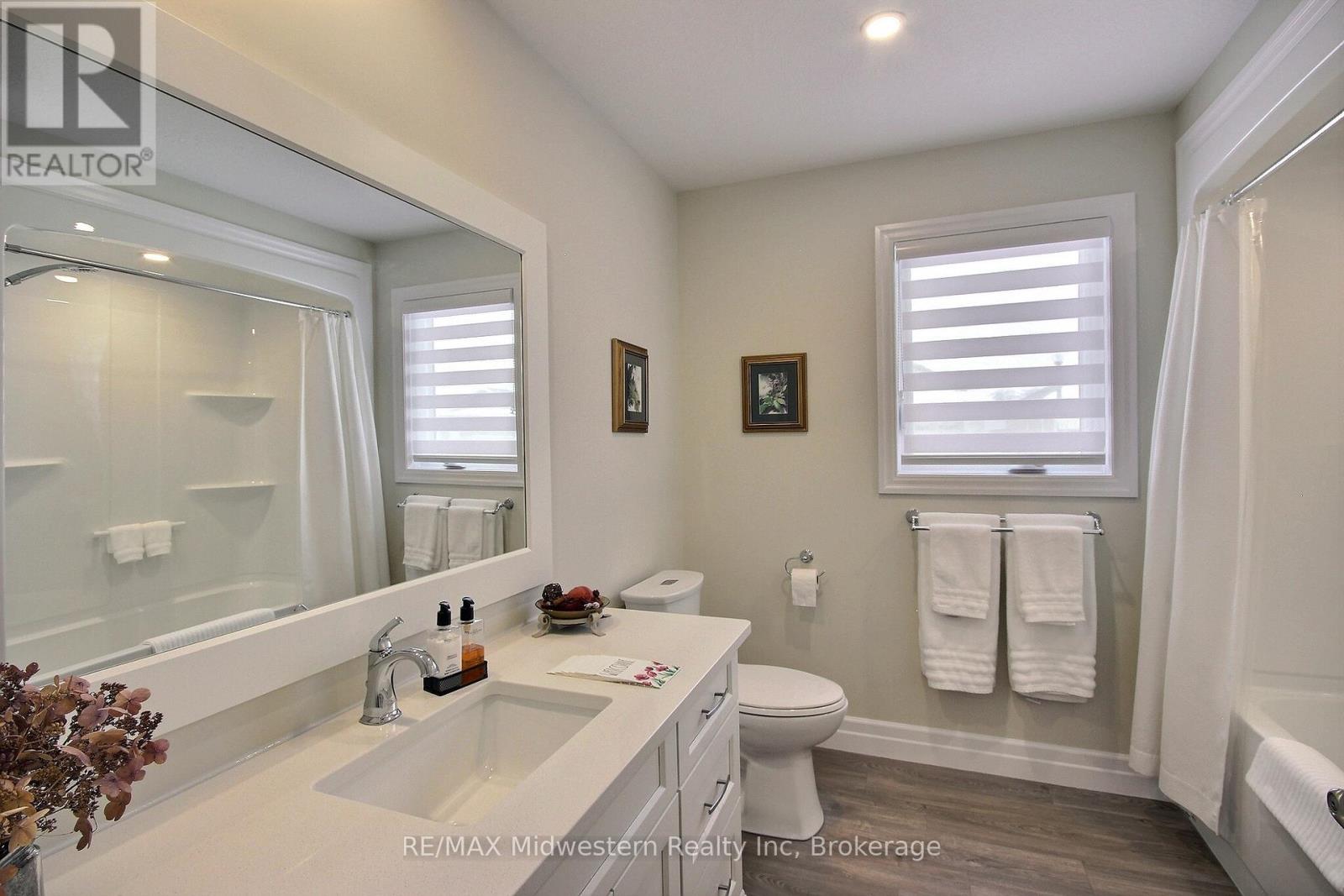 1095 KINCAID STREET W - 7