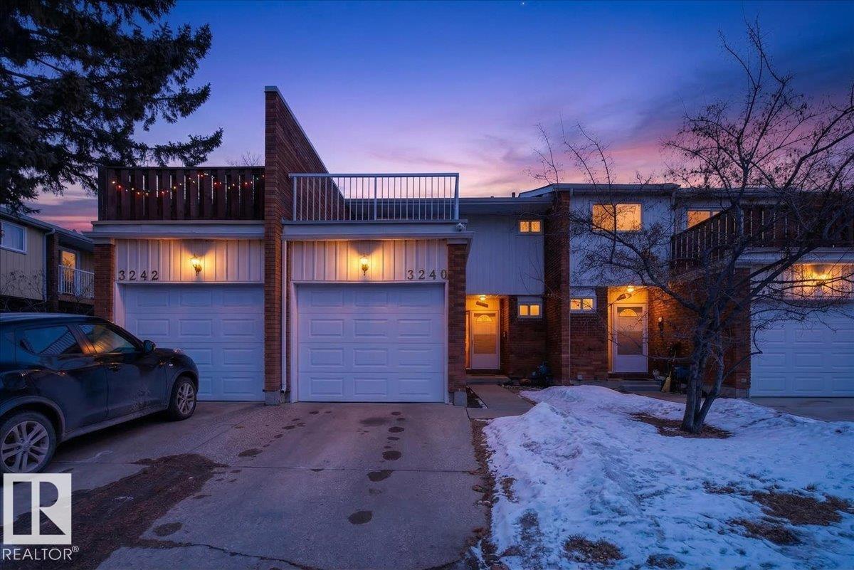 Single Family House for Sale in  A AV NW Edmonton 