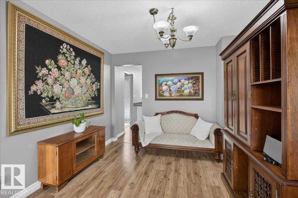 Single Family House for Sale in  A AV NW Edmonton 