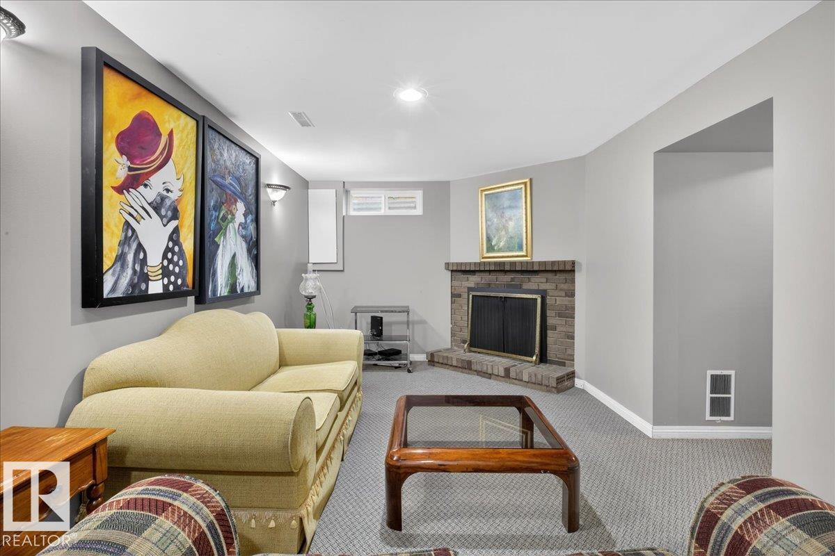 Single Family House for Sale in  A AV NW Edmonton 