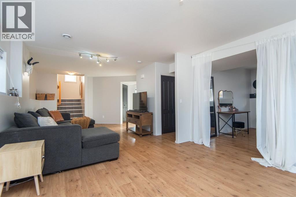 123 Bowman Circle, Sylvan Lake