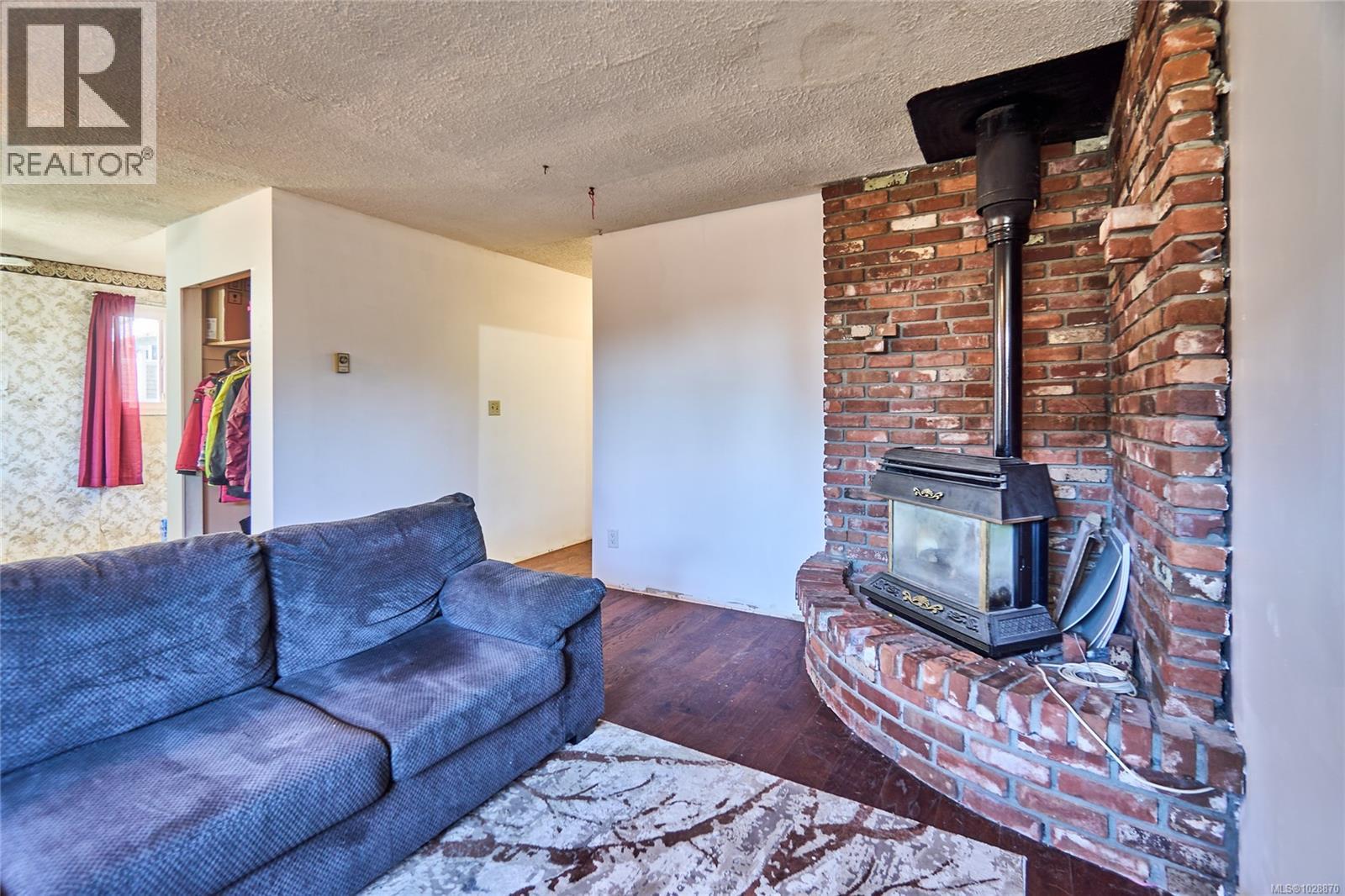 1445 WADDINGTON RD - 12