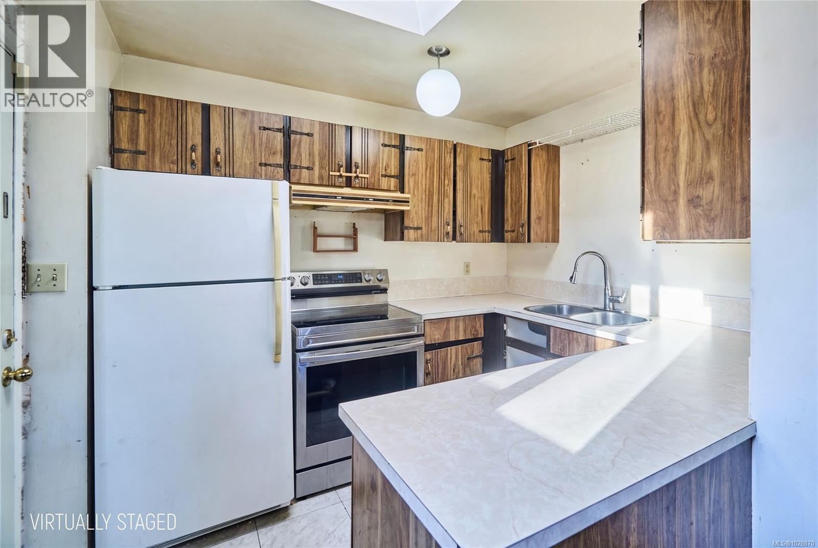 1445 WADDINGTON RD - 14