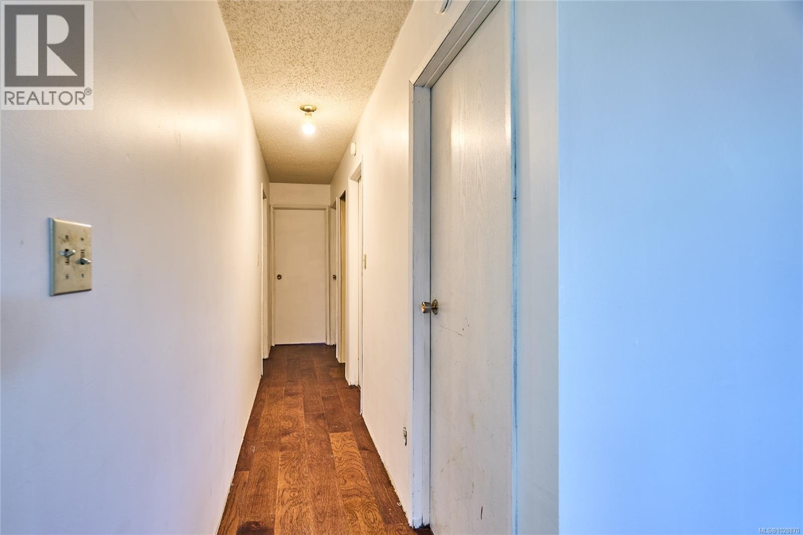 1445 Waddington Rd - 16