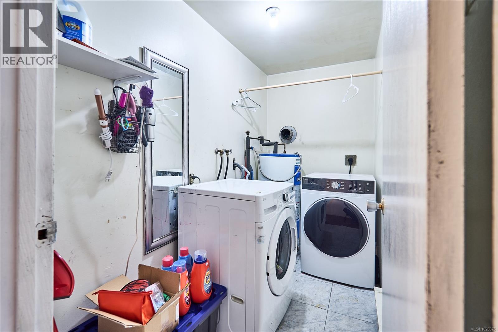 1445 Waddington Rd - 22