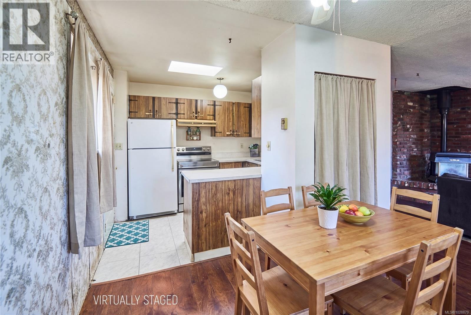 1445 Waddington Rd - 4