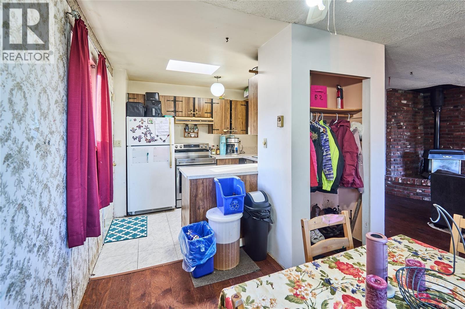 1445 WADDINGTON RD - 5