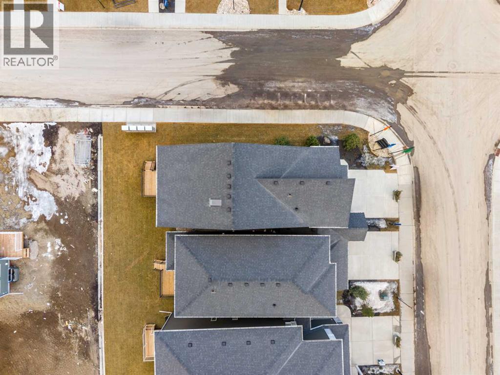 Single Family House for Sale in  Wolf Hollow Common SE Wolf Willow Calgary 