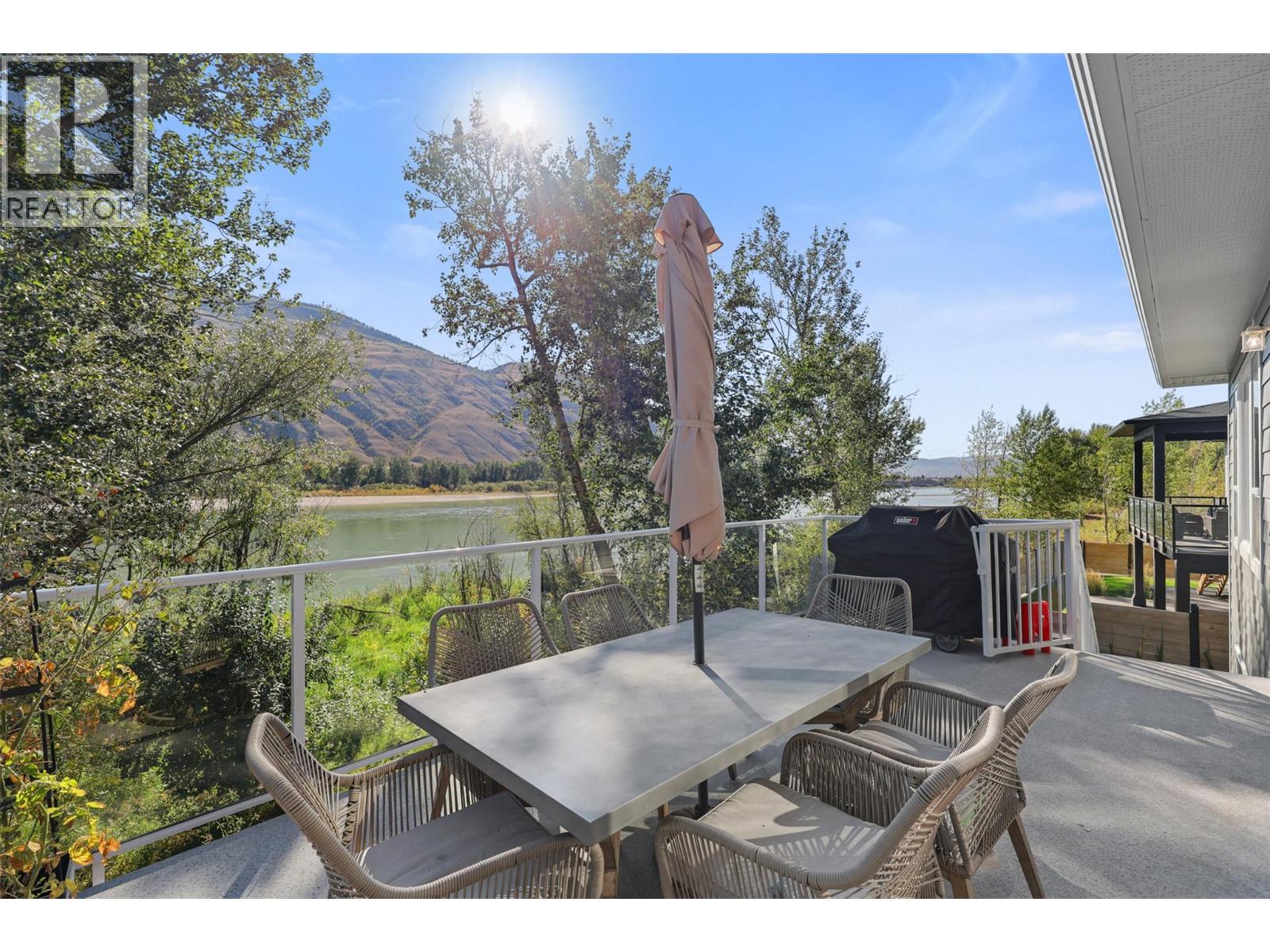 2742 BEACHMOUNT Crescent, Kamloops