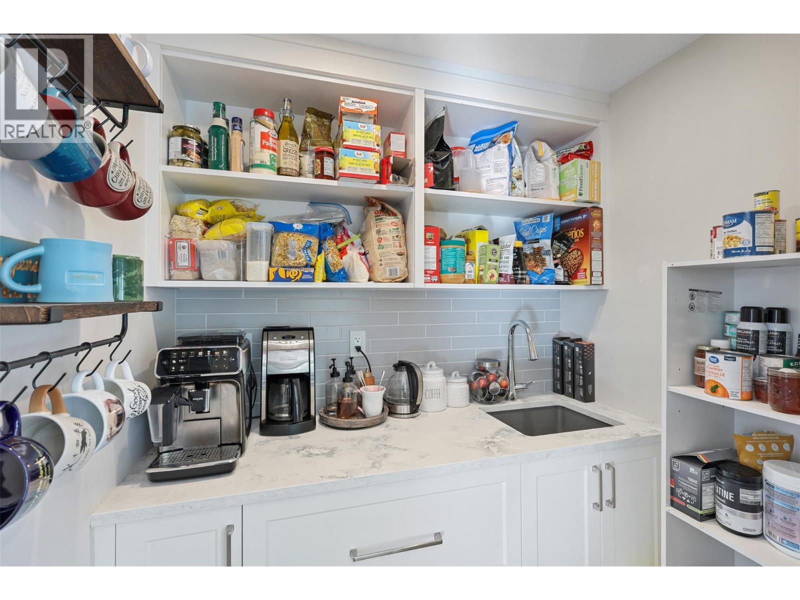 2742 BEACHMOUNT Crescent, Kamloops