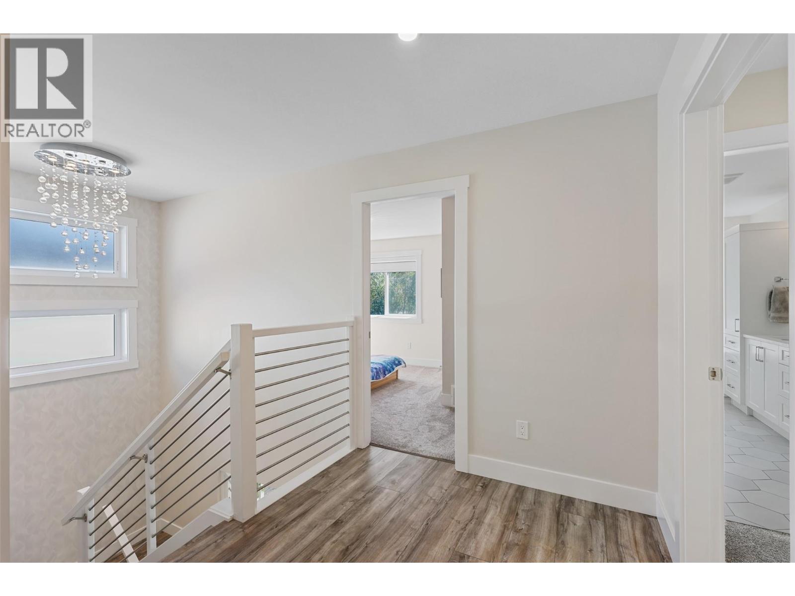 2742 BEACHMOUNT Crescent, Kamloops