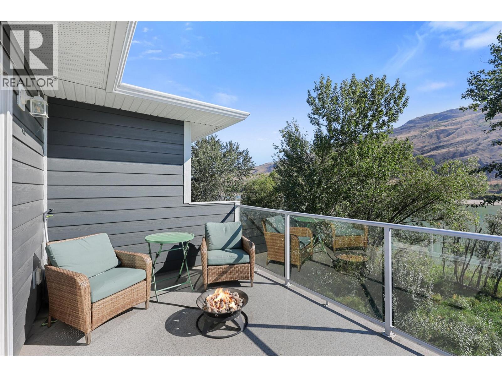 2742 BEACHMOUNT Crescent, Kamloops