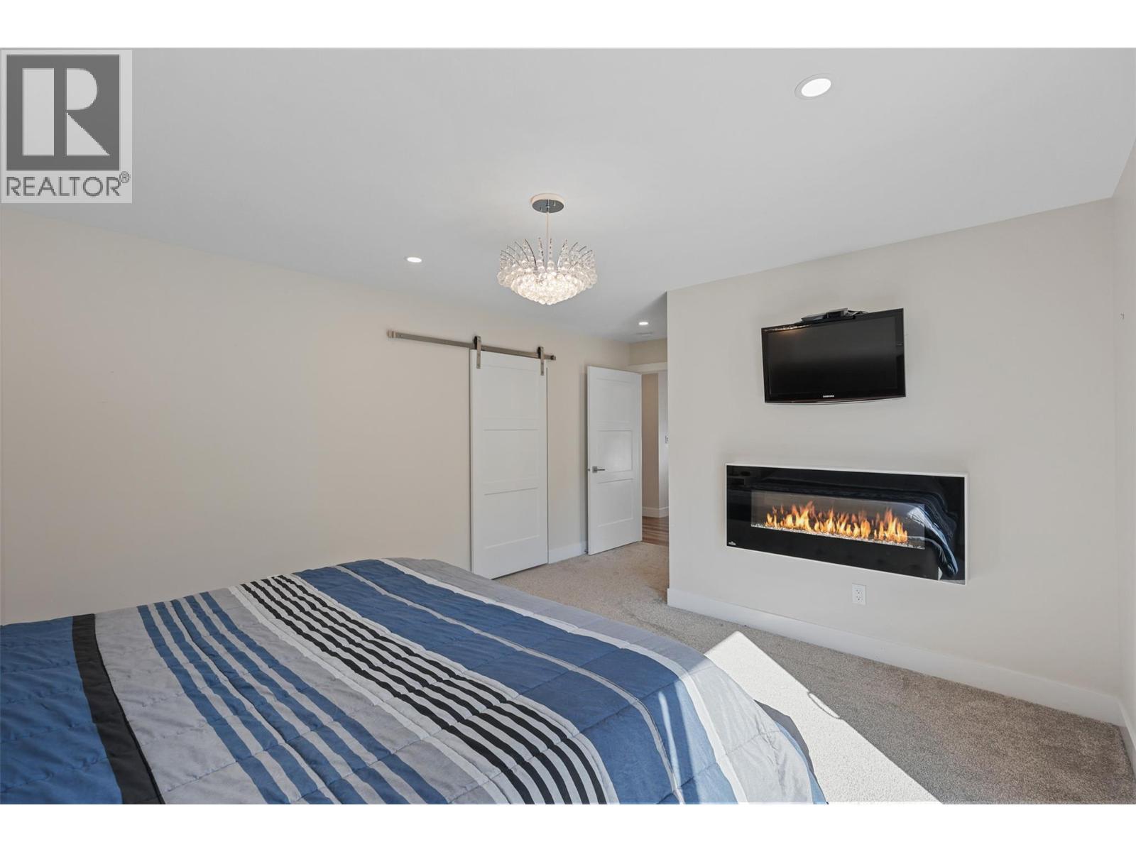 2742 BEACHMOUNT Crescent, Kamloops