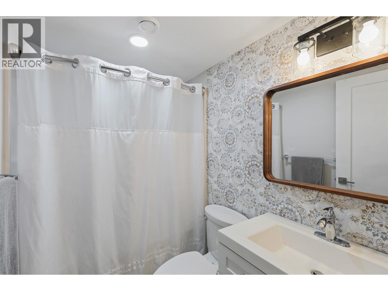 2742 BEACHMOUNT Crescent - 59