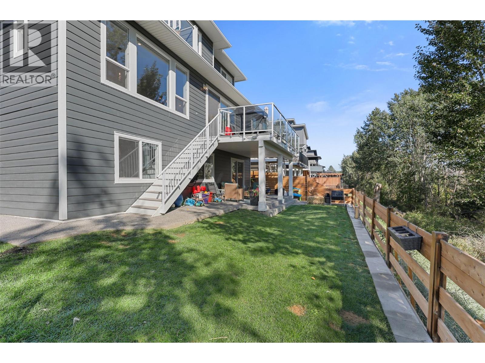 2742 BEACHMOUNT Crescent, Kamloops