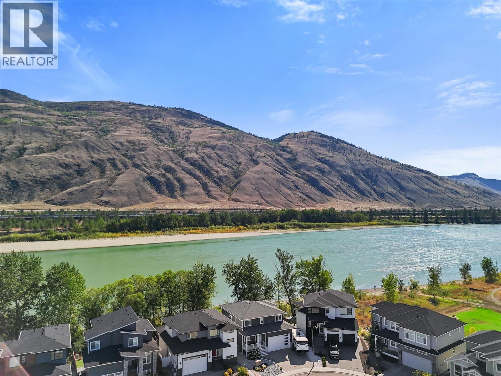 2742 BEACHMOUNT Crescent, Kamloops