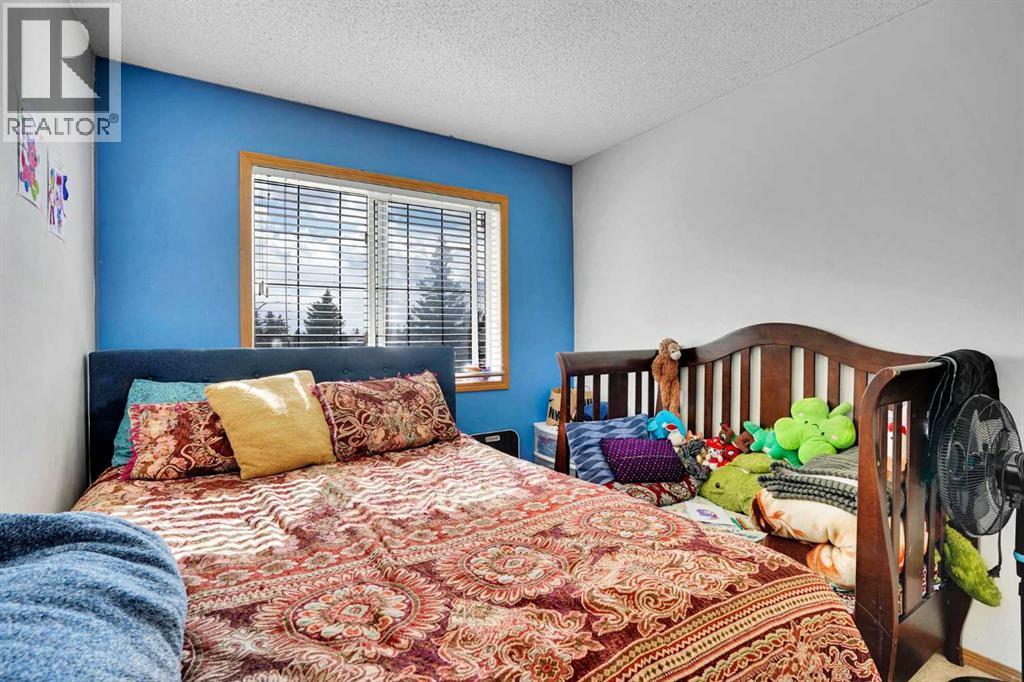 Single Family House for Sale in  Taradale Drive NE Taradale Calgary 