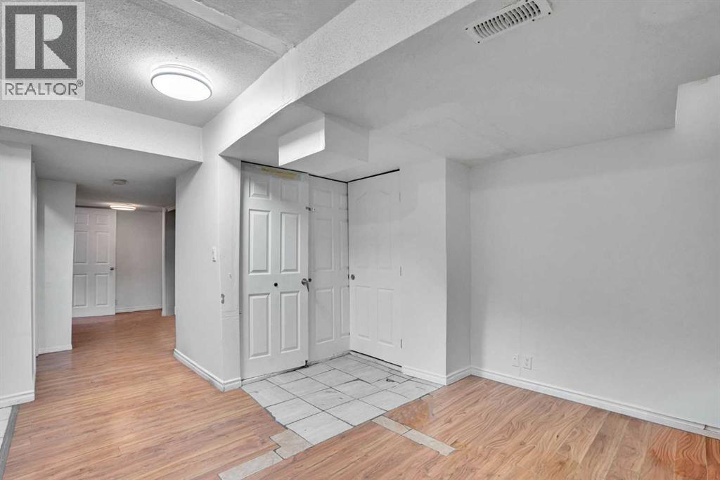 Single Family House for Sale in  Taradale Drive NE Taradale Calgary 